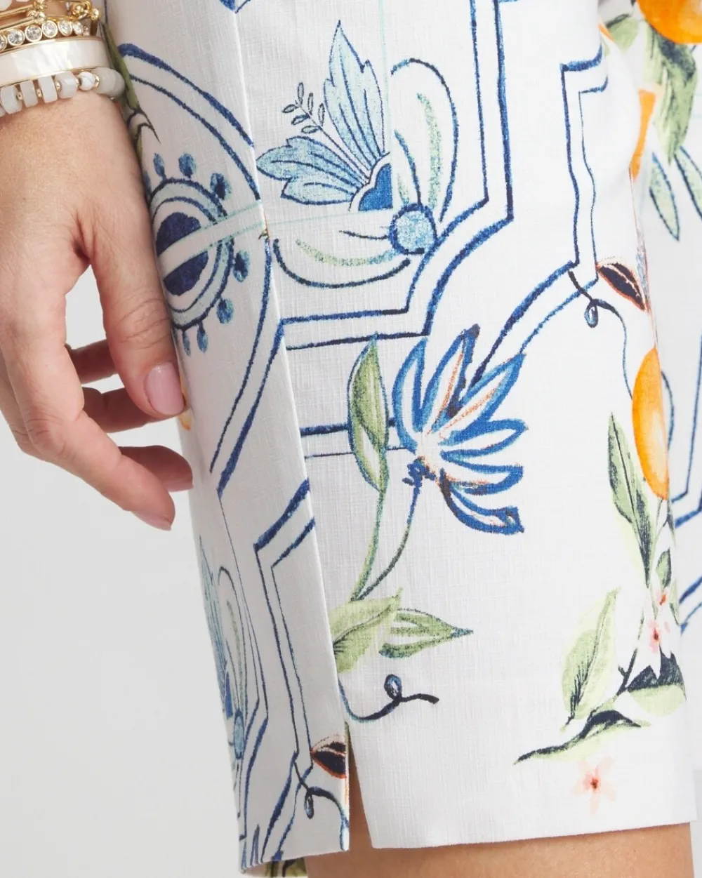 Outlet Brigitte 10" Tropical Print Shorts Pants