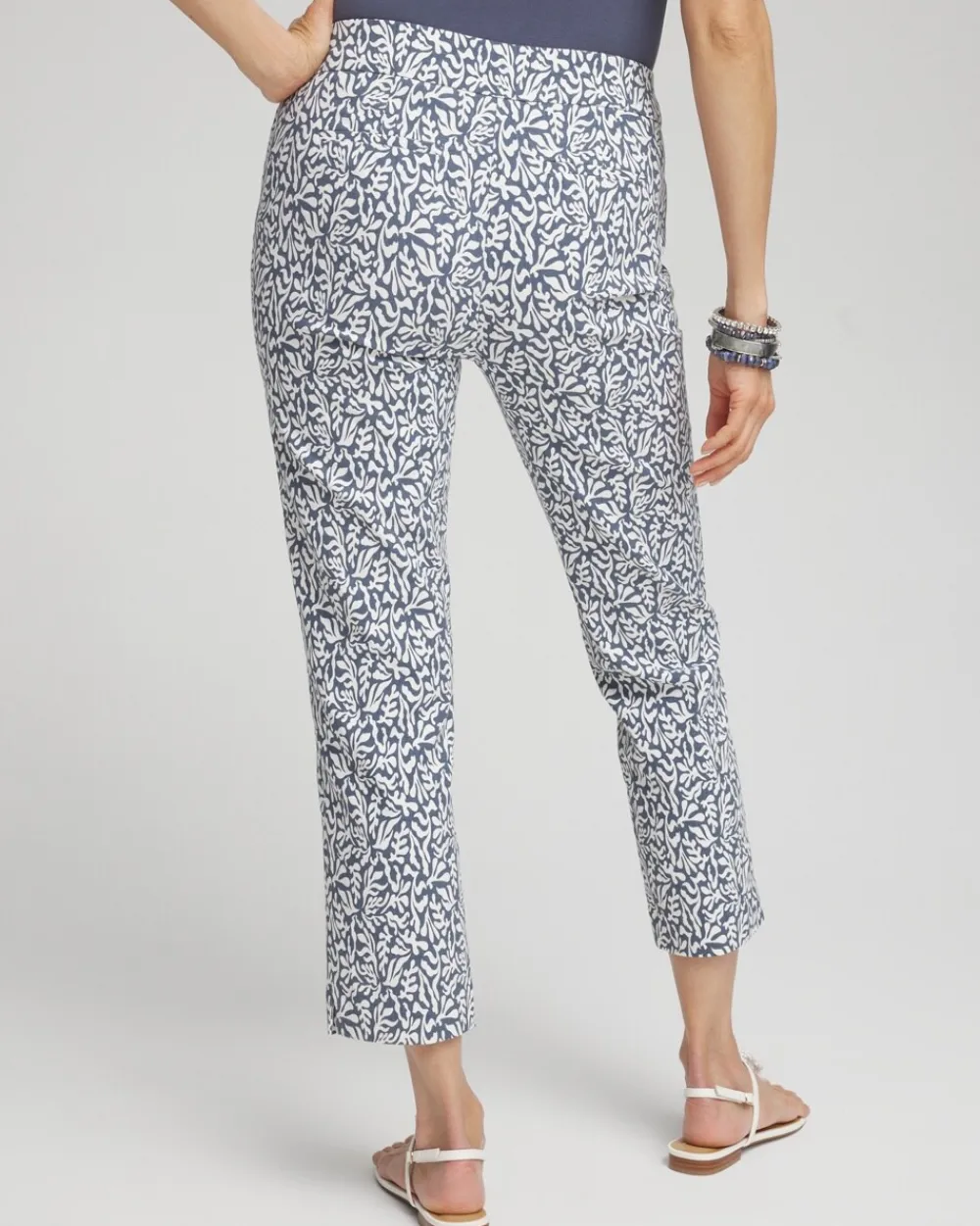 Flash Sale Brigitte Reef Print Slim Cropped Pants Pants