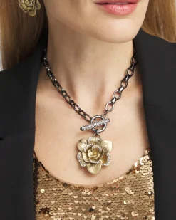 Fashion Pavé Brass Flower Pendant Necklace Necklaces