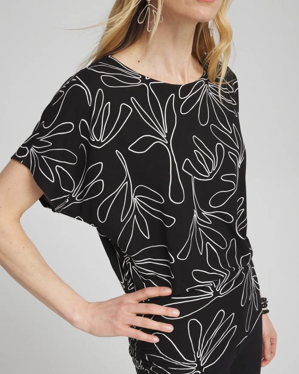 New Touch Of Cool™ Abstract Ruched Banded Hem Top Tops