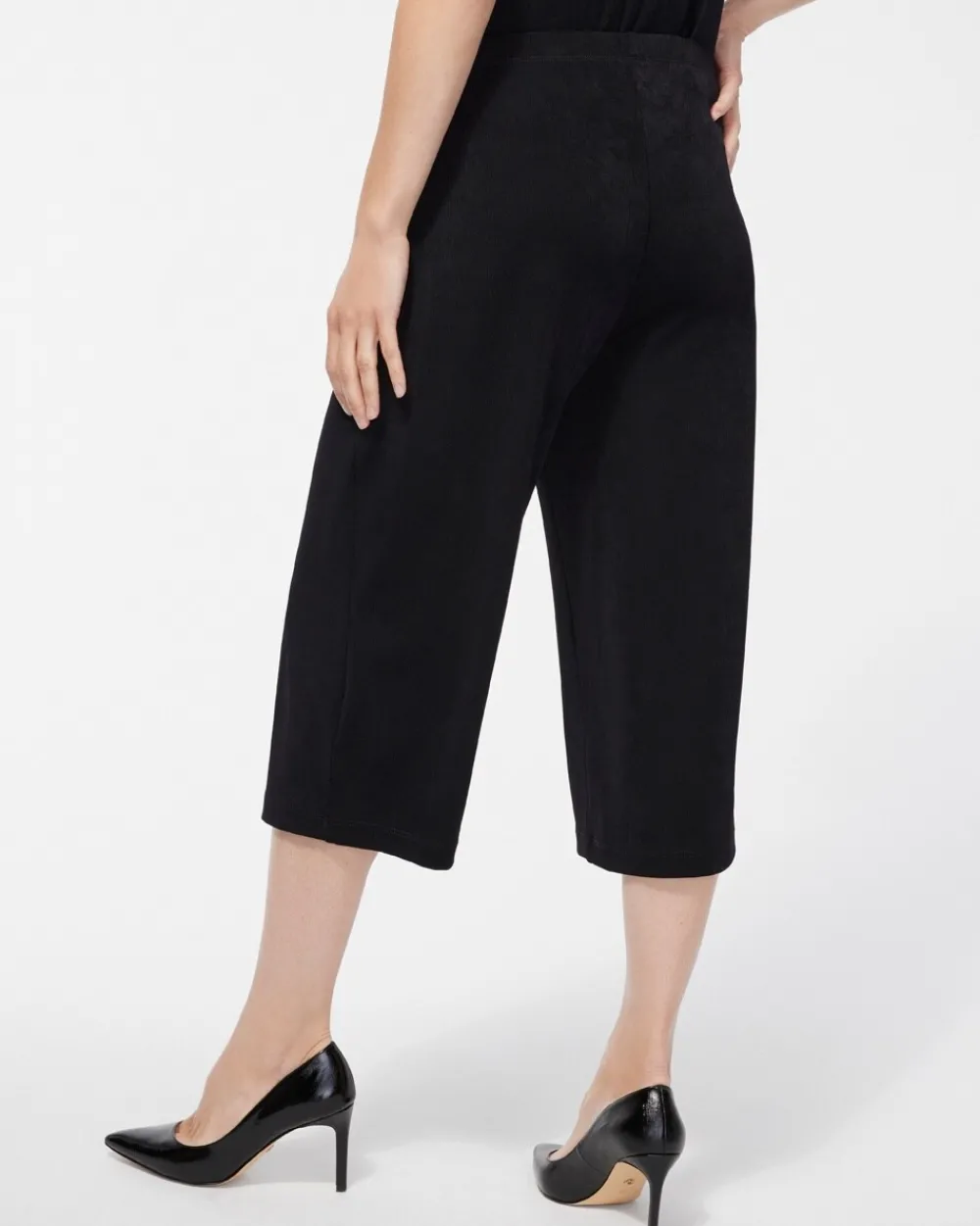 Best Travelers Classic Meredith Cropped Pants Pants
