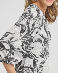 Flash Sale Zenergy® Soft Essentials Floral 3/4 Sleeve Top Tops